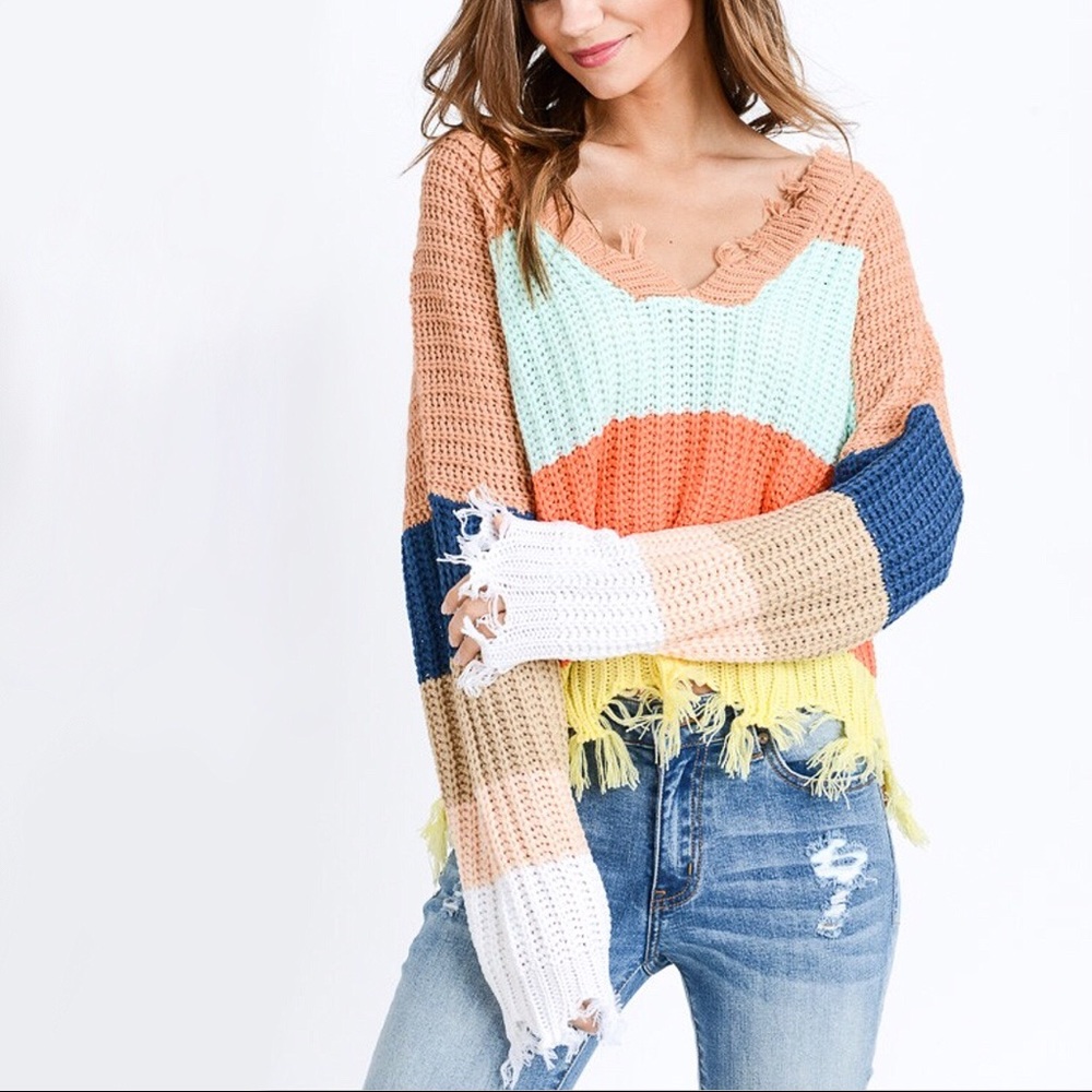 Color Block Loose Knit V Neck Frayed Sweater - Picture 4 of 8